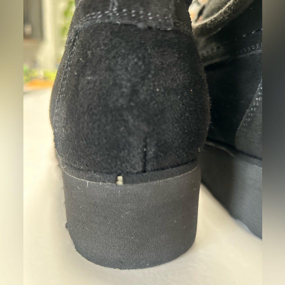BearPaw Women’s Black Boots Size 7 - Picture 10 of 10